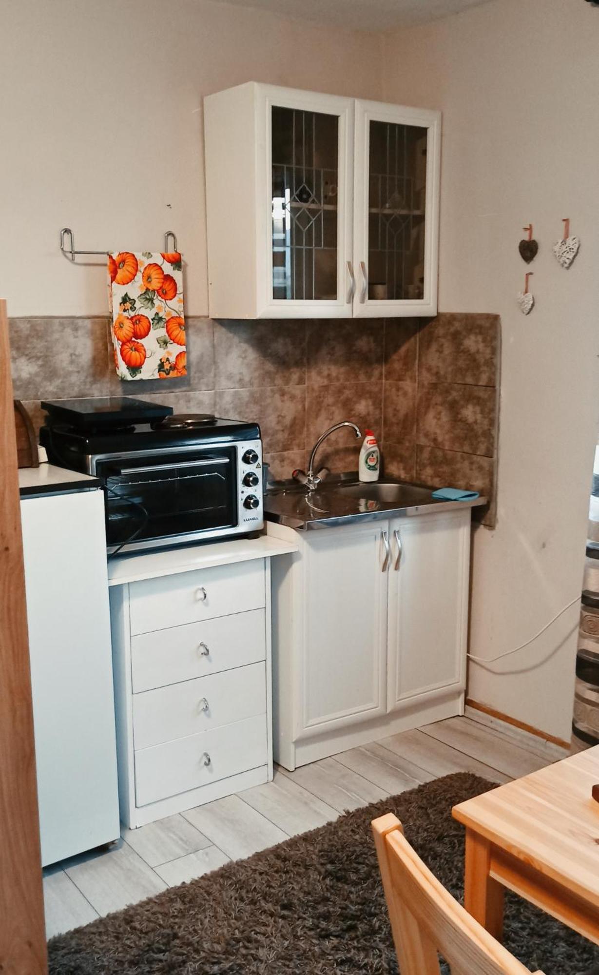 Despot s haus Appartement Kremna Kamer foto